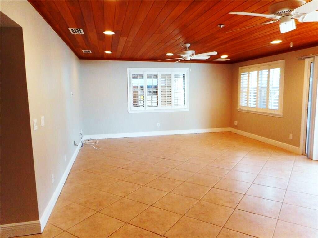 1903 Robalo Drive Vero Beach, FL 32960 - Photo 6 of 37 6