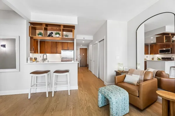 $5,300 | 20 Newport Parkway, Unit 1511, Jersey City, NJ 07310