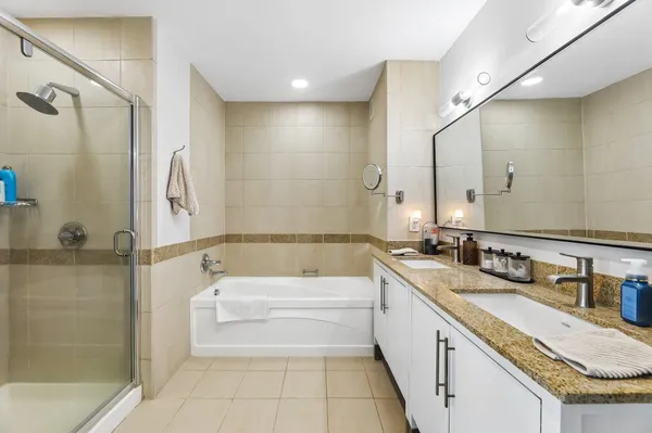 $5,300 | 20 Newport Parkway, Unit 1511, Jersey City, NJ 07310