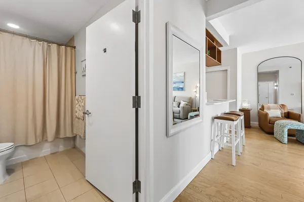 $5,300 | 20 Newport Parkway, Unit 1511, Jersey City, NJ 07310