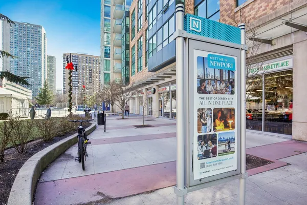 $5,300 | 20 Newport Parkway, Unit 1511, Jersey City, NJ 07310