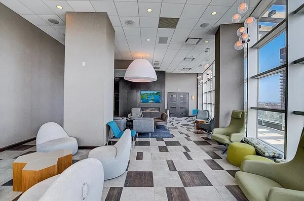 $5,300 | 20 Newport Parkway, Unit 1511, Jersey City, NJ 07310