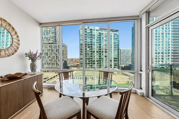 $5,300 | 20 Newport Parkway, Unit 1511, Jersey City, NJ 07310