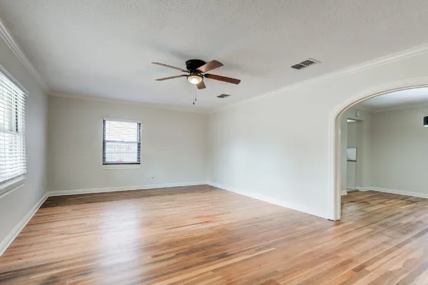 $1,000 | 2602 24th Street, Unit REAR, Lubbock, TX 79410
