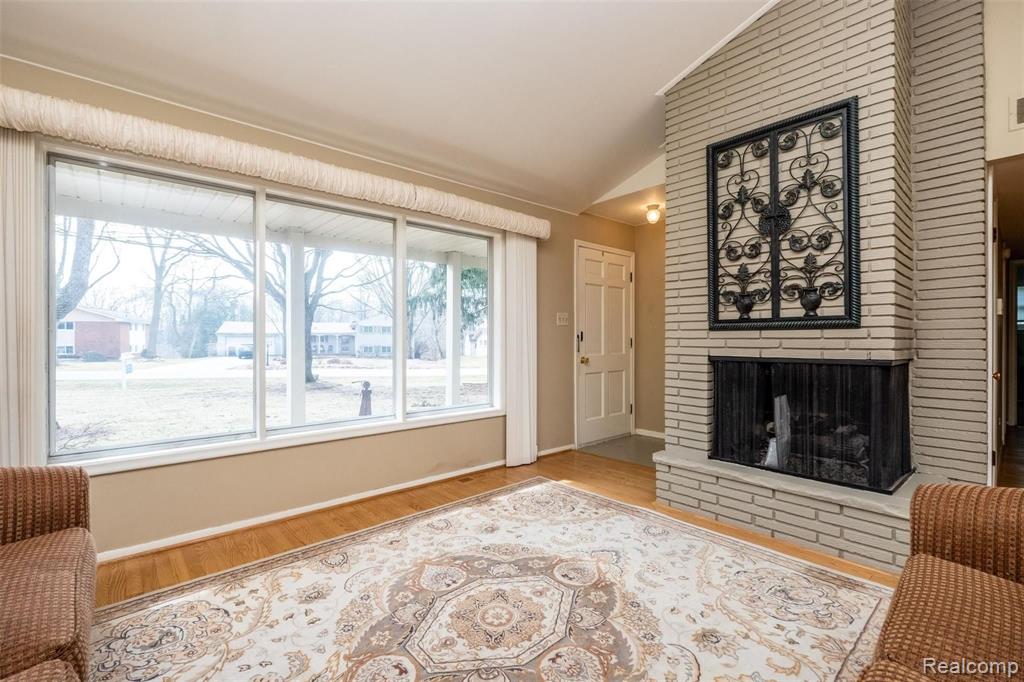 1816 Ansal Drive Rochester Hills, MI 48309 - Photo 2 of 21
