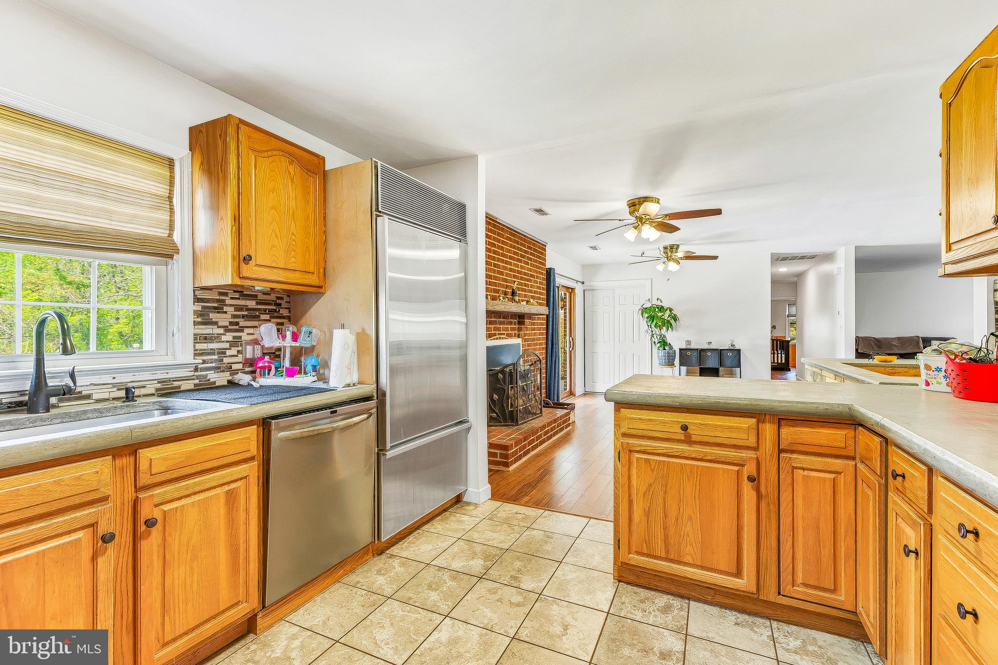 1400 Woods Road St. Leonard, MD 20685 - Photo 22 of 51 Massive Sub Zero Fridge!