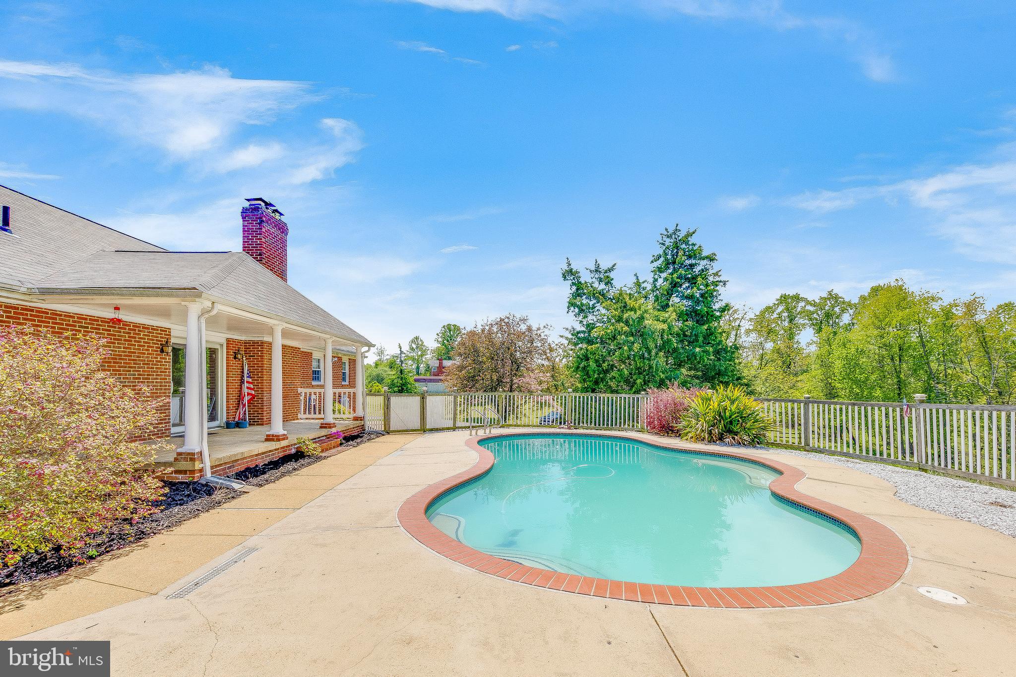 1400 Woods Road St. Leonard, MD 20685 - Photo 40 of 51 Fenced in patio/pool area!