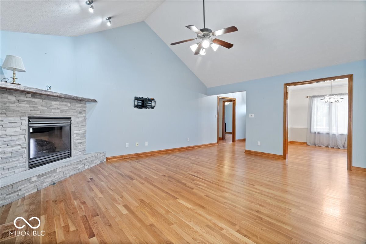 1893 Water Oak Way Avon, IN 46123 - Photo 8 of 51