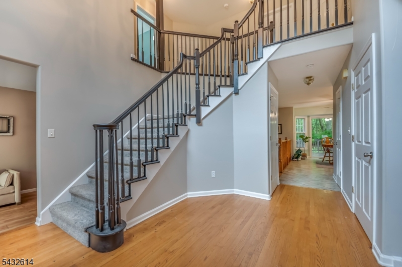 15 Gary Court Flanders, NJ 07836 - Photo 2 of 32