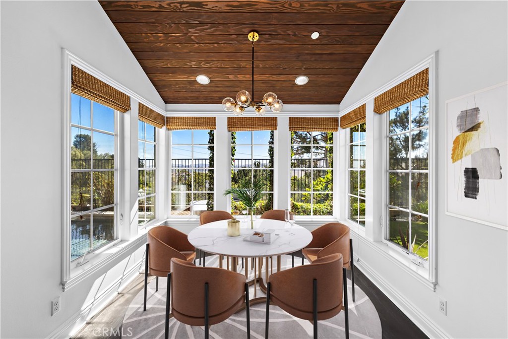 5 Stockmen Road Ladera Ranch, CA 92694 - Photo 24 of 42 Breakfast nook - VIRTUALLY STAGED.
