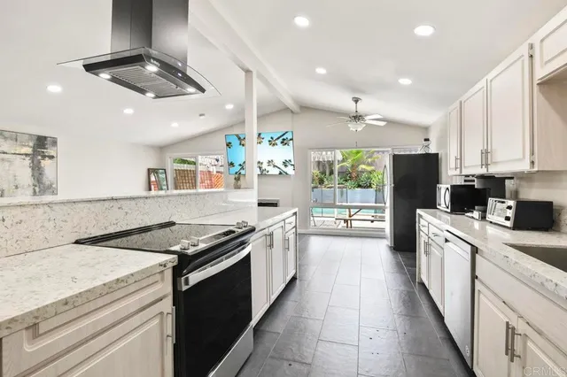 $1,149,999 | 9452 Larrabee Avenue, San Diego, CA 92123