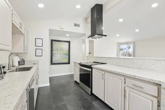 $1,149,999 | 9452 Larrabee Avenue, San Diego, CA 92123