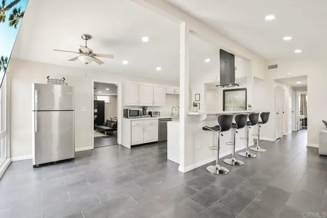 $1,149,999 | 9452 Larrabee Avenue, San Diego, CA 92123