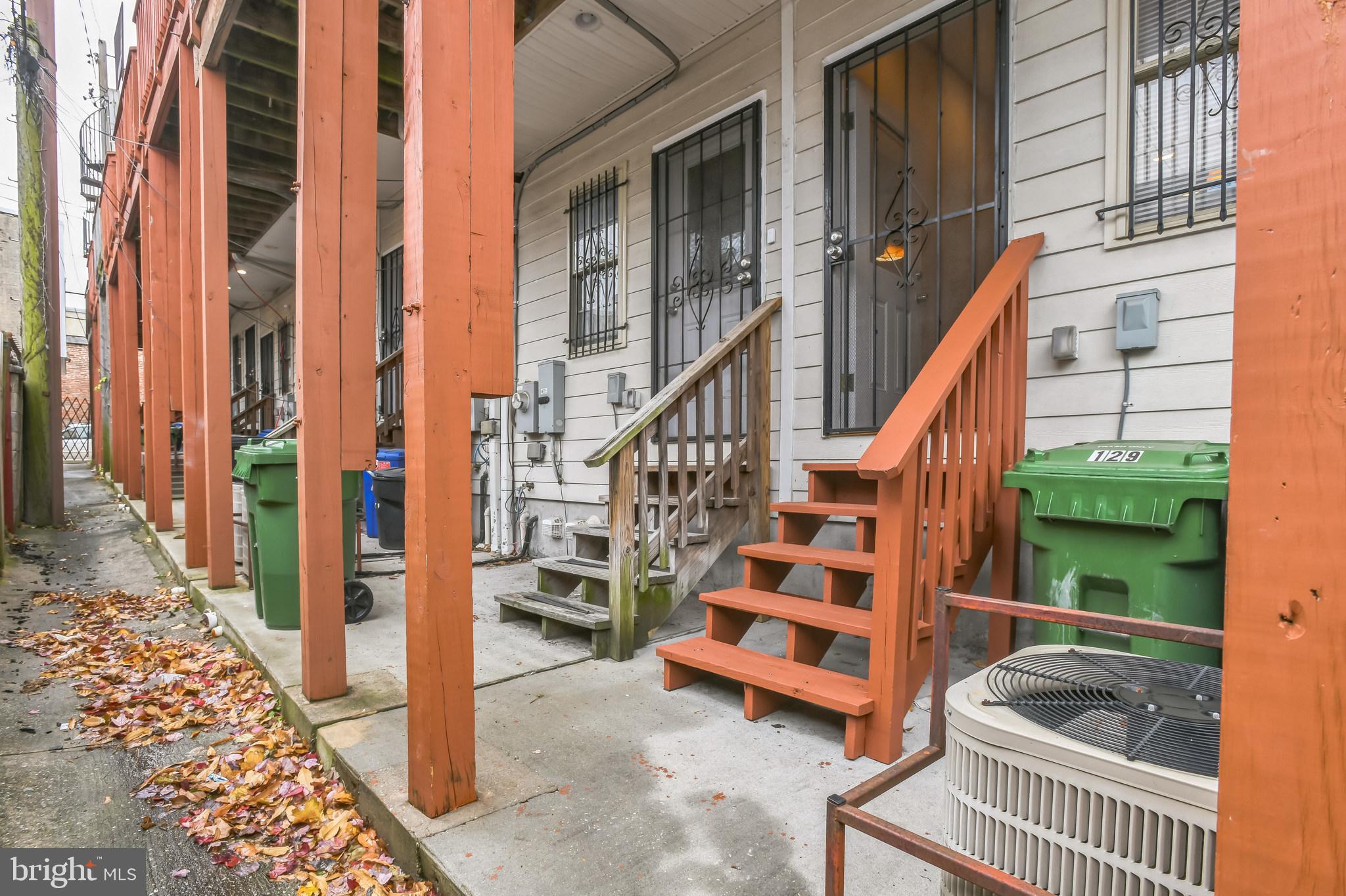 129 North Duncan Street Baltimore, MD 21231 - Photo 14 of 34 a view of entryway with a front door