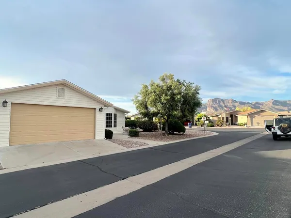 $1,850 | 3301 South Goldfield Road, Unit 4077, Apache Junction, AZ 85119