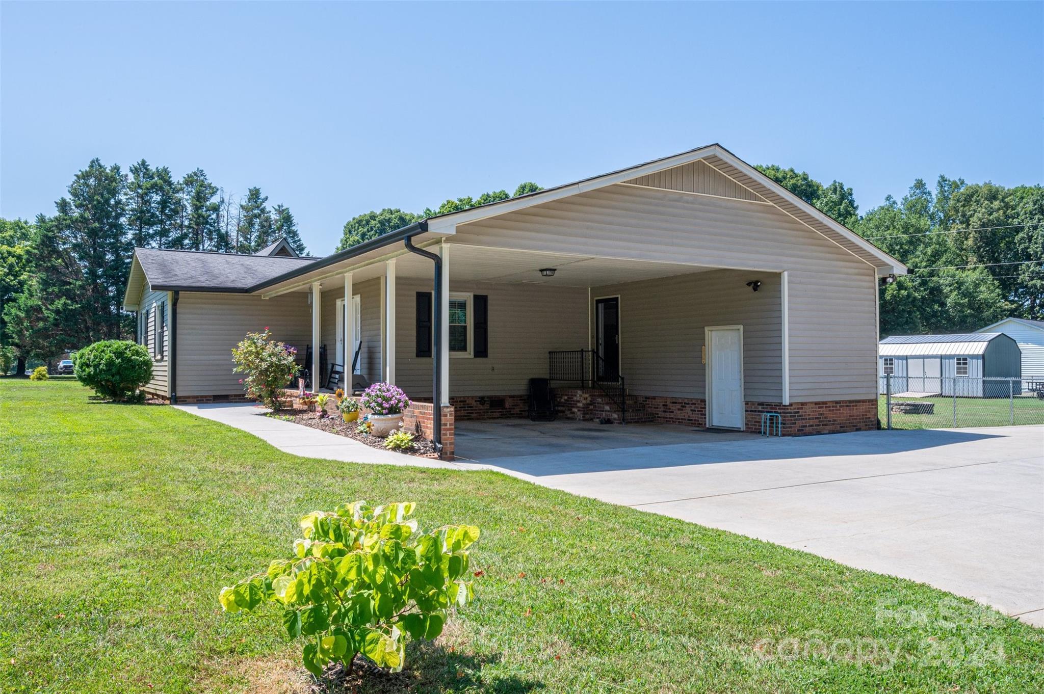 4435 Hickory Grove Road Gastonia, NC 28056 - Photo 1 of 44 Gallery Image 1
