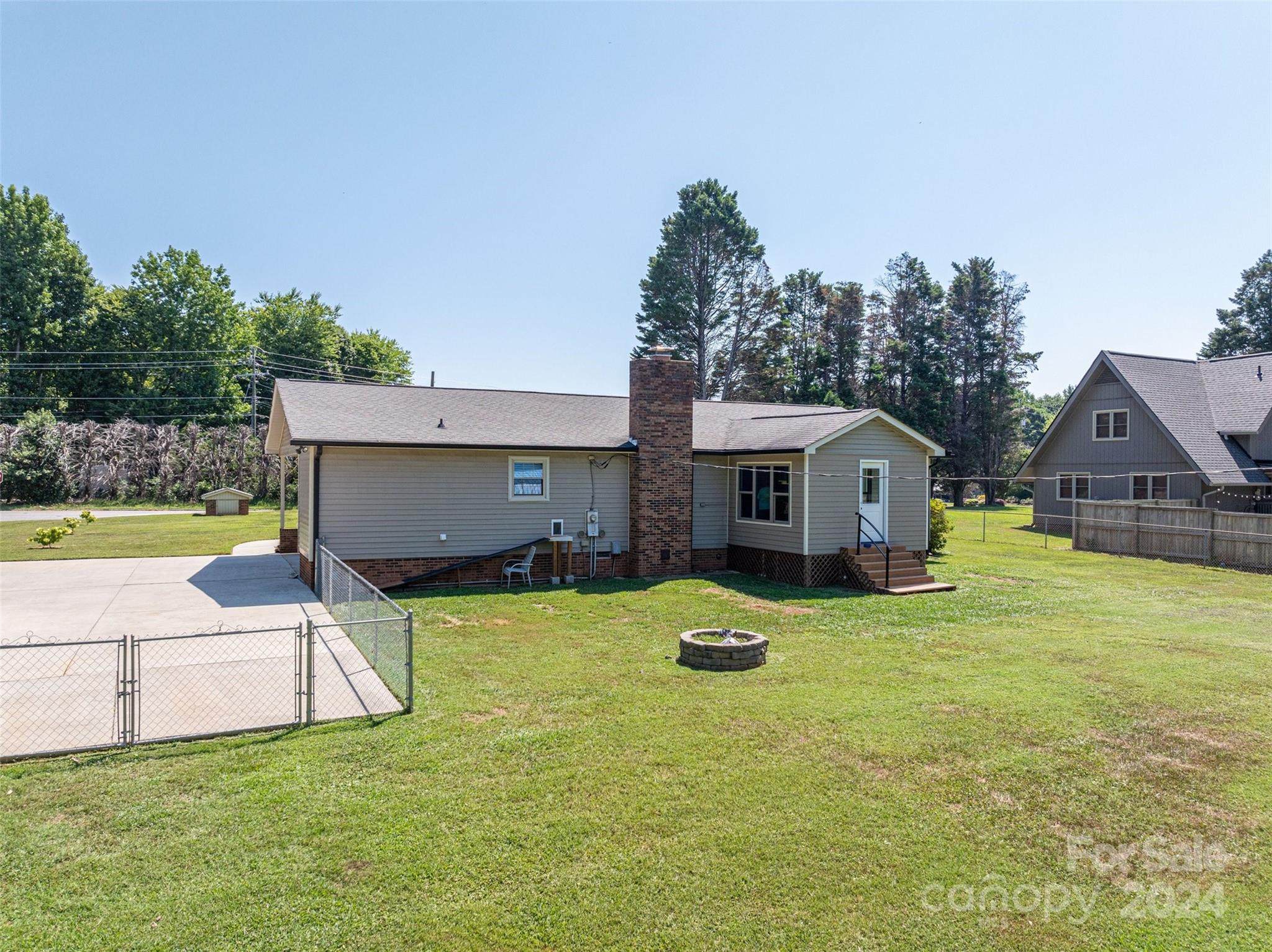 4435 Hickory Grove Road Gastonia, NC 28056 - Photo 31 of 44 Gallery Image 31