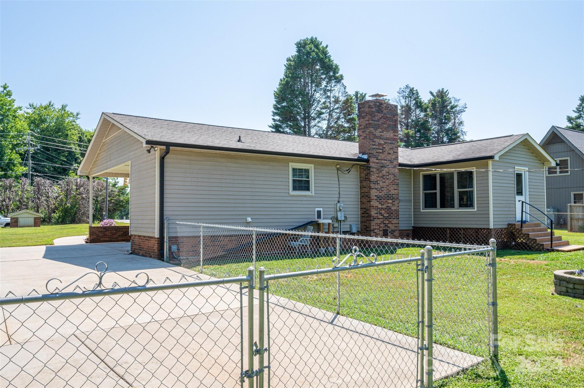 4435 Hickory Grove Road Gastonia, NC 28056 - Photo 36 of 44 Gallery Image 36