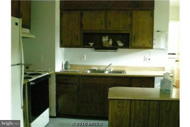 815 Maxa Road Aberdeen, MD 21001 - Photo 1 of 20 Extra counter space too!