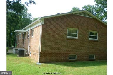 815 Maxa Road Aberdeen, MD 21001 - Photo 14 of 20 Brick to grade - solid construction
