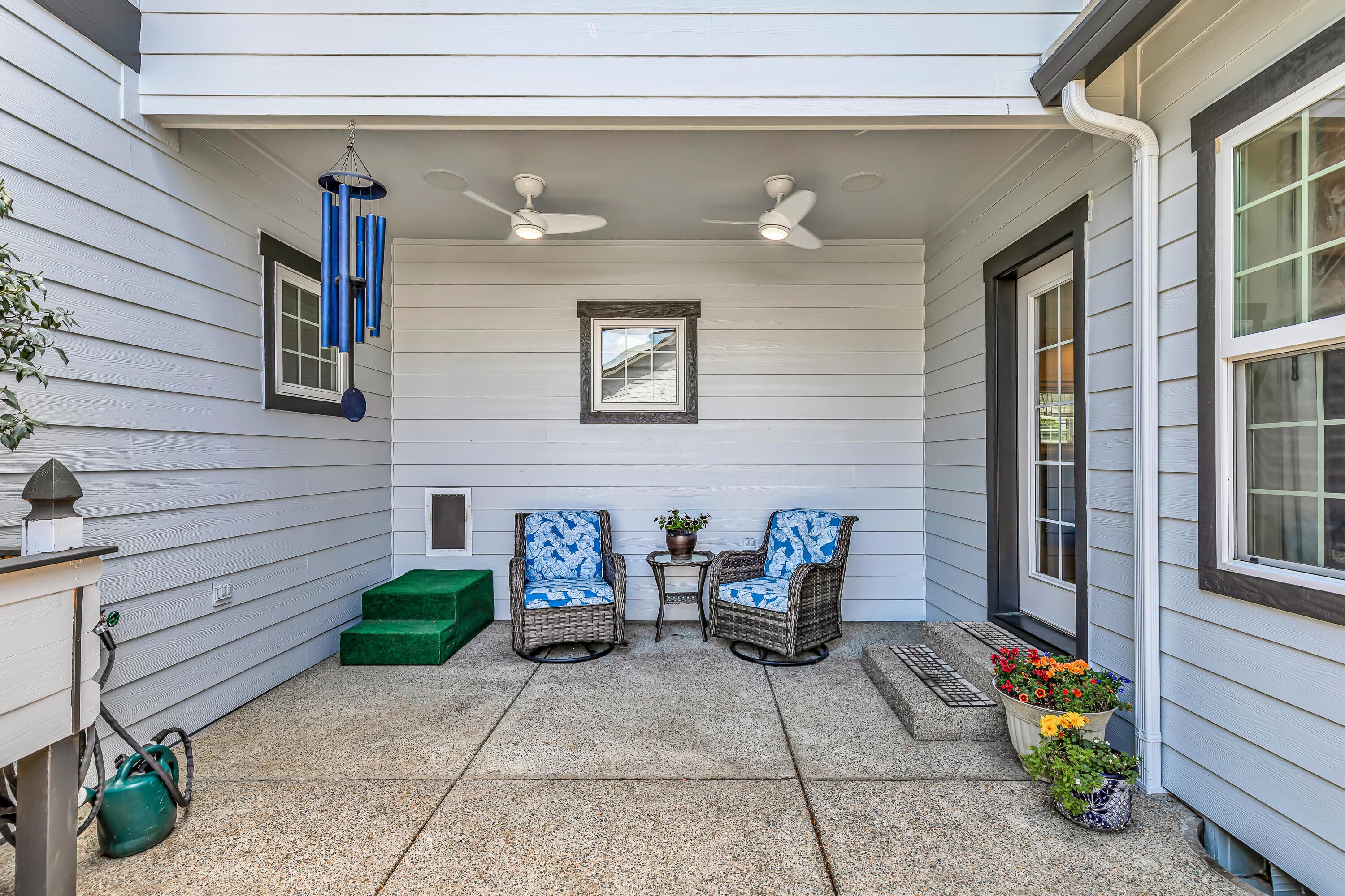 8 Falling Leaf Lane Eagle Point, OR 97524 - Photo 52 of 73 Smart Fan Patio
