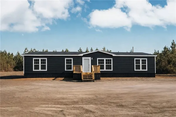 $249,900 | 75 Birdford Lake Road, Glennville, GA 30427