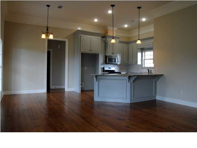 1948 East Ridge Circle Madison, MS 39110 - Photo 7 of 12 Living Room view into Kitchen