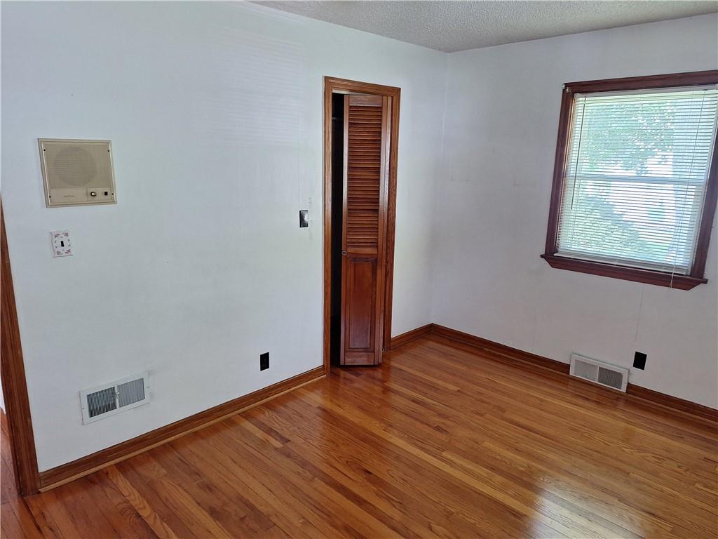 10214 East Sheley Road Independence, MO 64052 - Photo 21 of 35 Gallery Image 21
