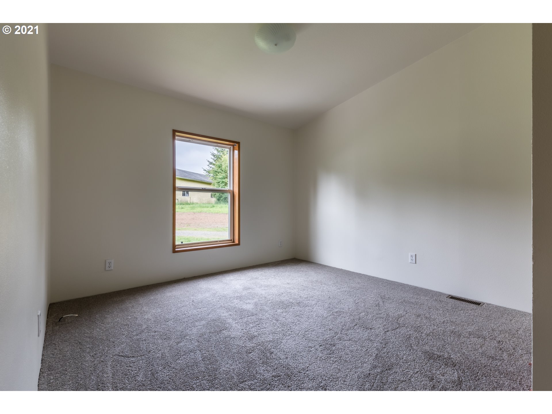 23515 Beaver Falls Road Clatskanie, OR 97016 - Photo 11 of 22 Gallery Image 11