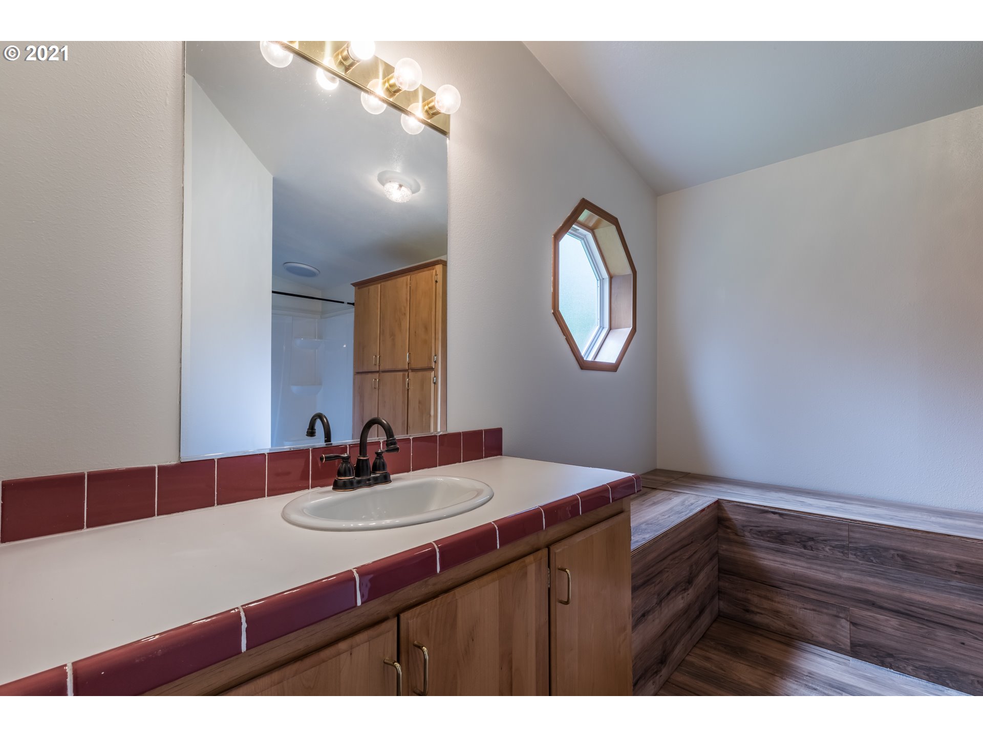 23515 Beaver Falls Road Clatskanie, OR 97016 - Photo 9 of 22 Gallery Image 9