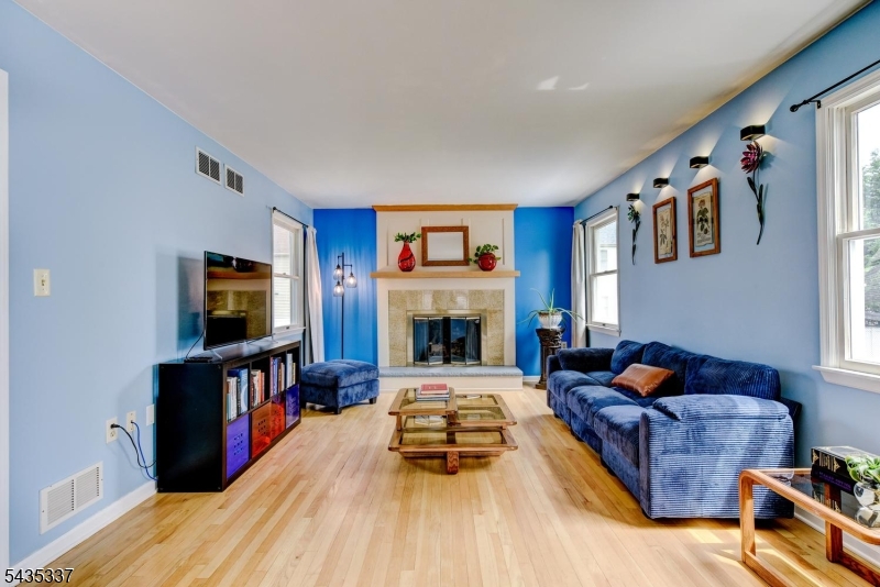 808 Columbus Avenue Raritan, NJ 08869 - Photo 19 of 47
