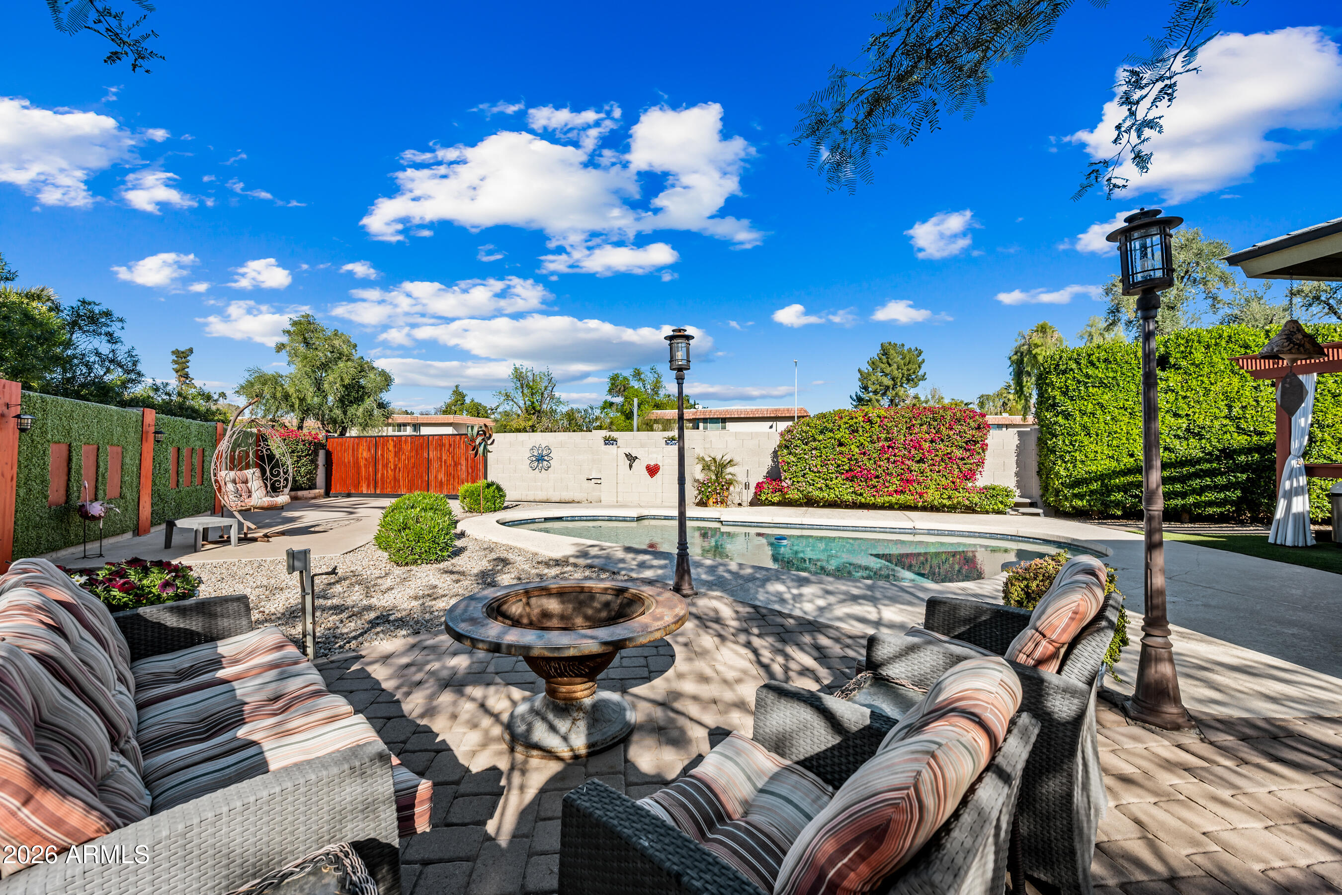 5802 South Stanley Place Tempe, AZ 85283 - Photo 44 of 50 a outdoor view with a sitting space