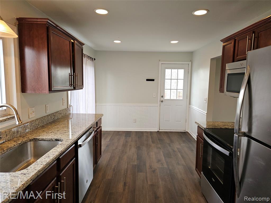 47564 Ryan Road Utica, MI 48317 - Photo 9 of 20