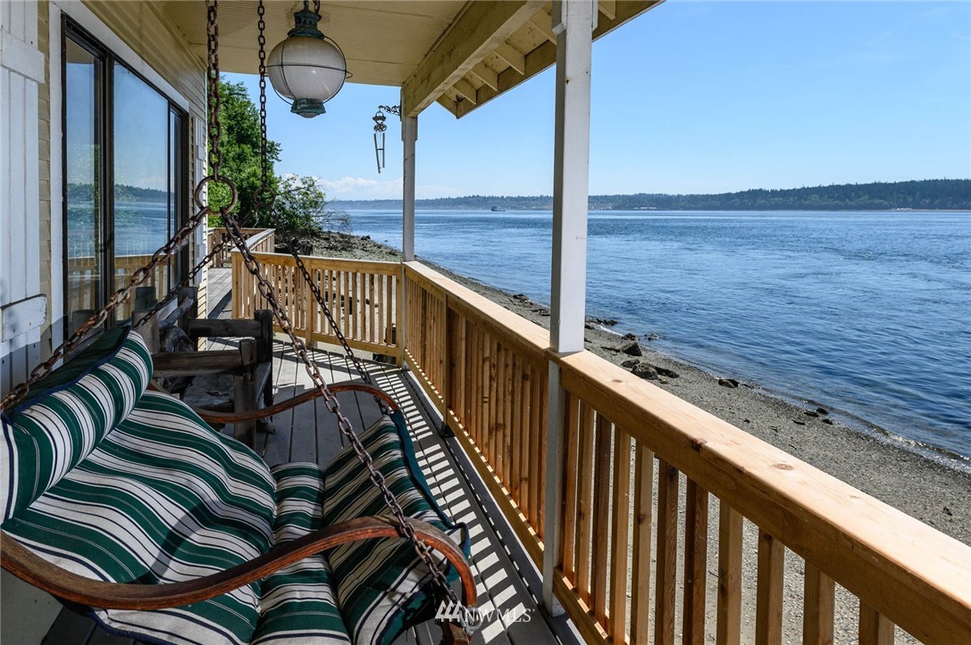 14257 Southwest Pohl Road Vashon, WA 98070 - Photo 15 of 20