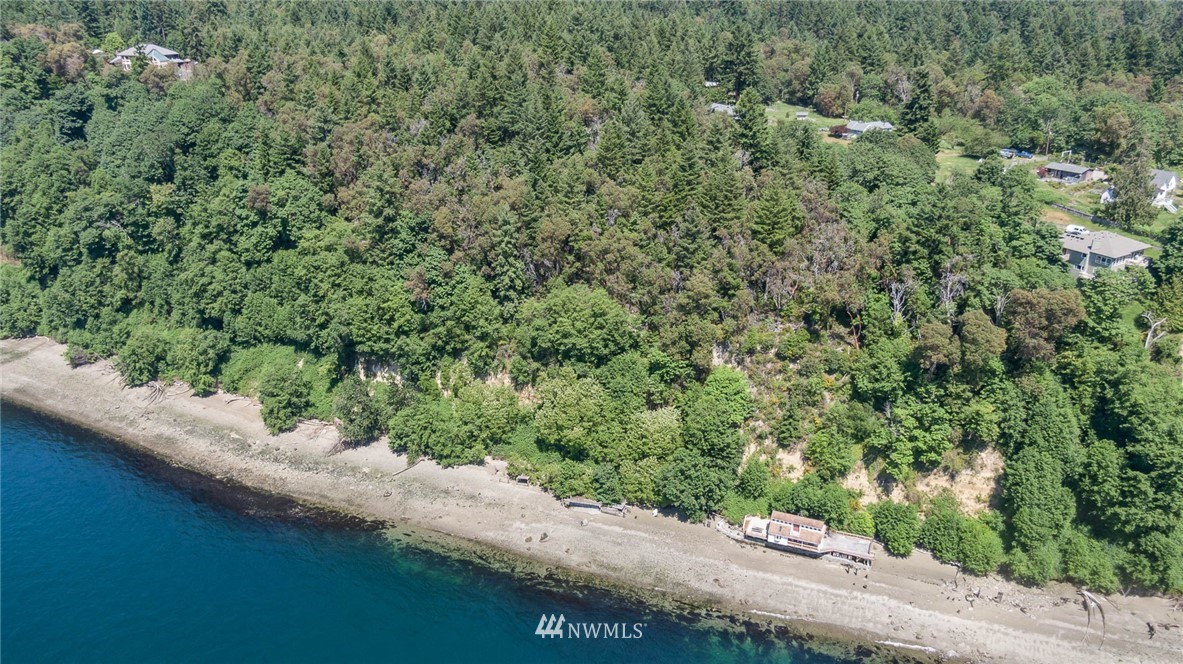 14257 Southwest Pohl Road Vashon, WA 98070 - Photo 6 of 20