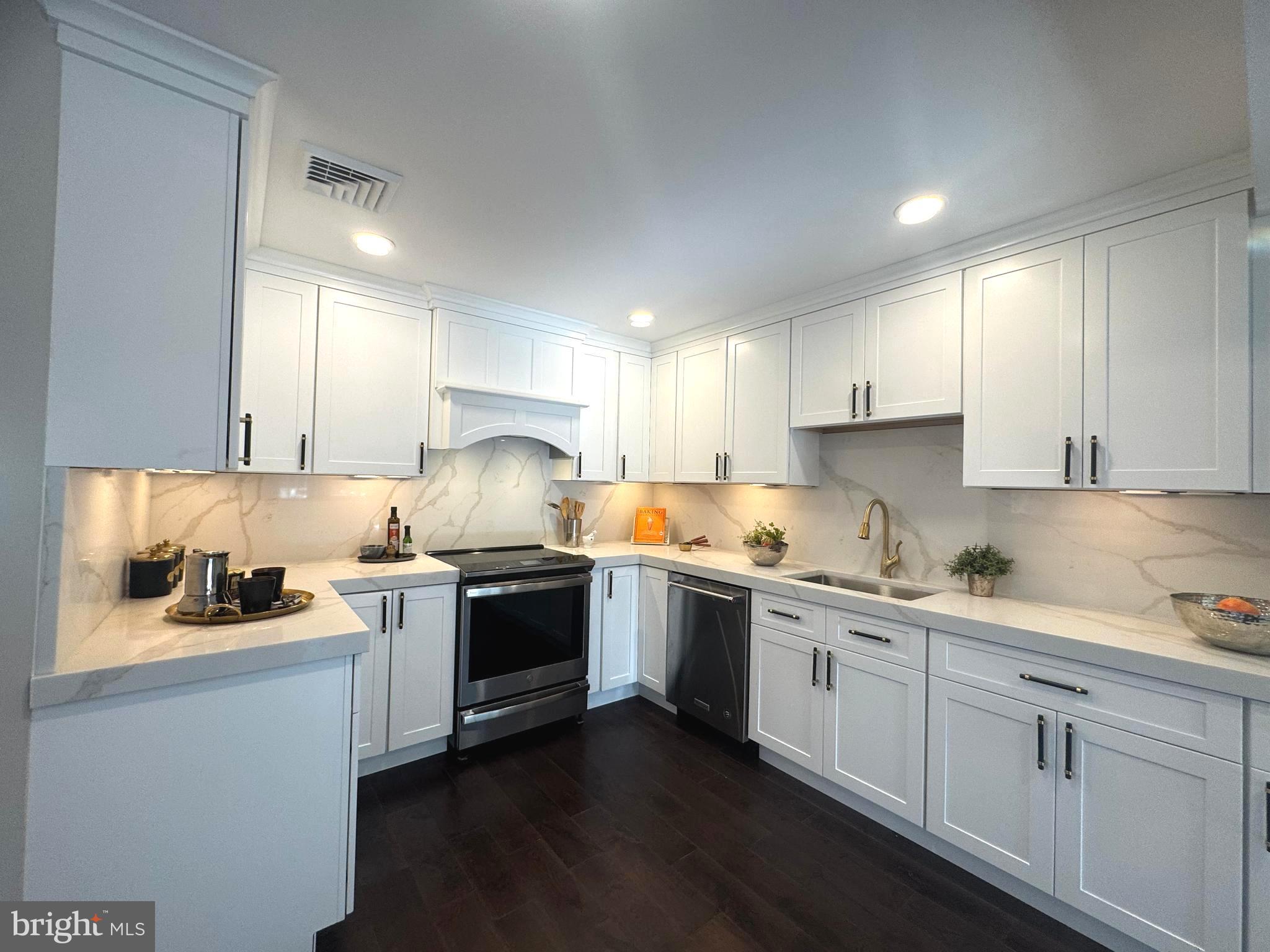 3528 Caley Road Newtown Square, PA 19073 - Photo 11 of 51 Kitchen