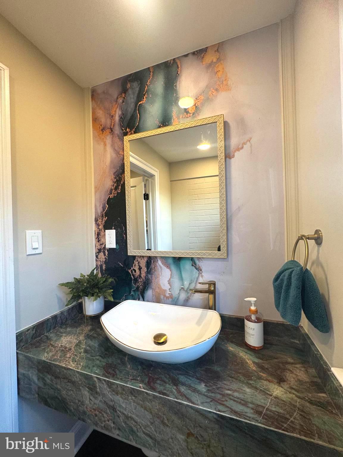 3528 Caley Road Newtown Square, PA 19073 - Photo 19 of 51 Powder Room