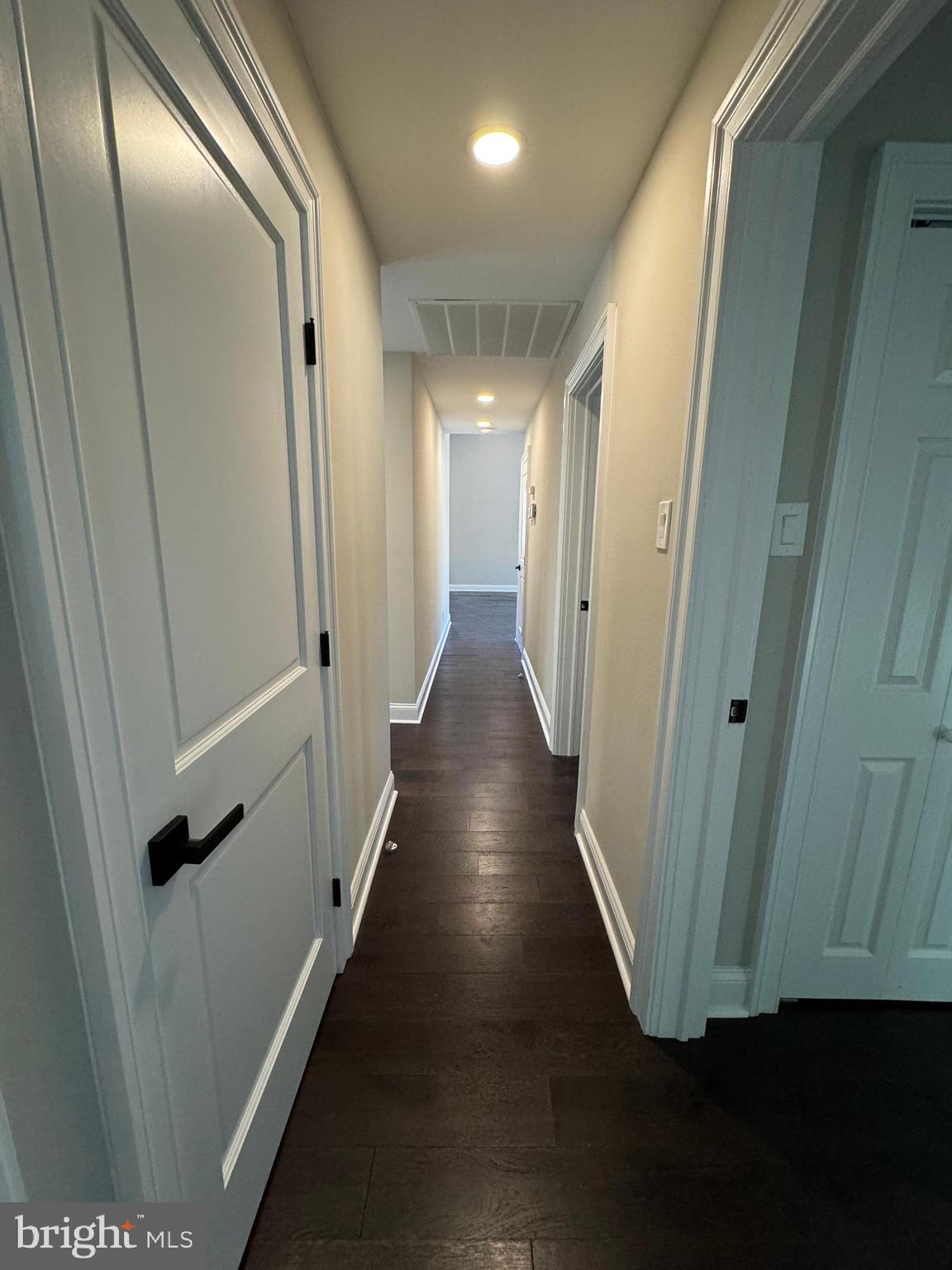 3528 Caley Road Newtown Square, PA 19073 - Photo 26 of 51 Hallway