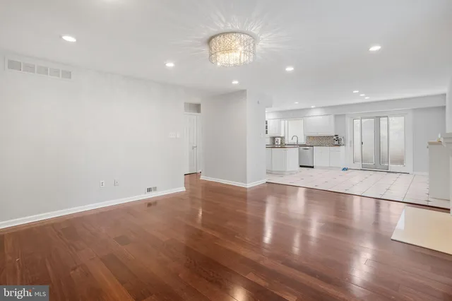 $719,900 | 32 Country Walk, Cherry Hill, NJ 08003