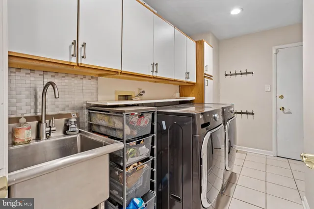 $719,900 | 32 Country Walk, Cherry Hill, NJ 08003