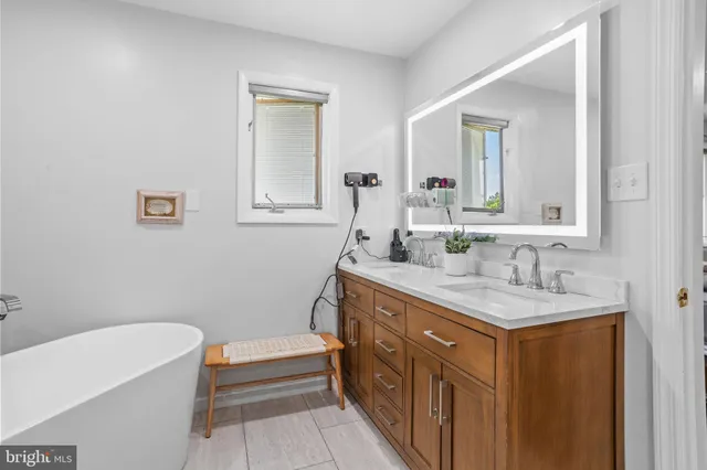 $719,900 | 32 Country Walk, Cherry Hill, NJ 08003