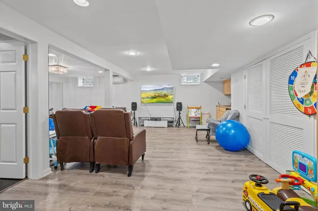 $719,900 | 32 Country Walk, Cherry Hill, NJ 08003