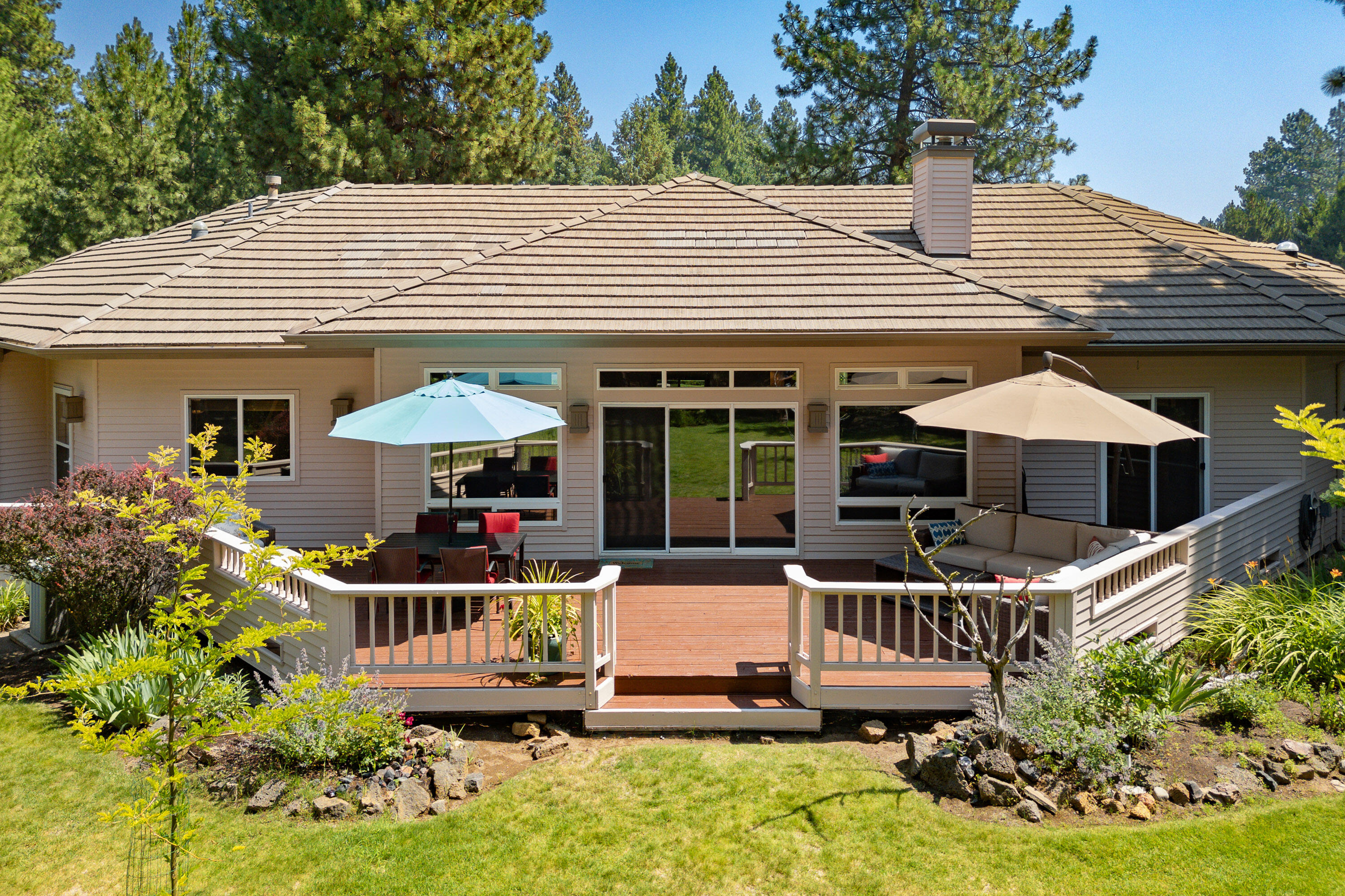 20445 Keystone Court Bend, OR 97702 - Photo 38 of 59 DJI_0195