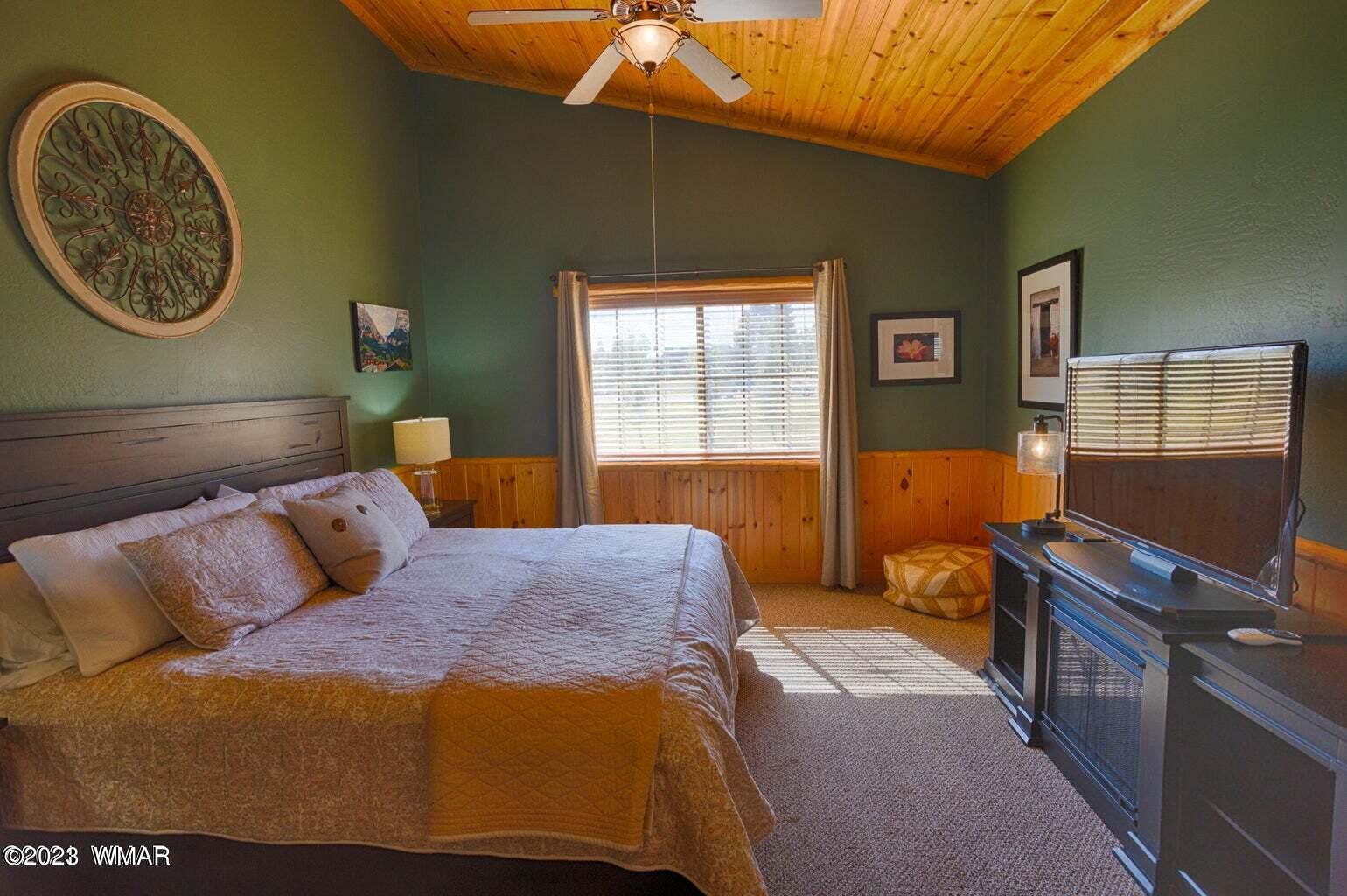2272 Overgaard Springs Loop Overgaard, AZ 85933 - Photo 9 of 20 Gallery Image 9