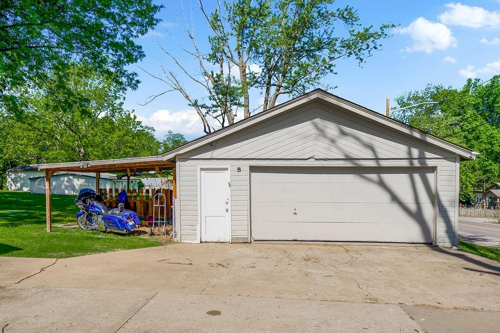 1540 North Noland Road Independence, MO 64050 - Photo 25 of 36