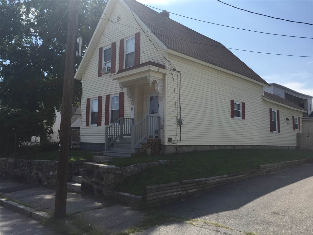 73 Clinton Street Manchester, NH 03102 - Photo 14 of 18 Gallery Image 14
