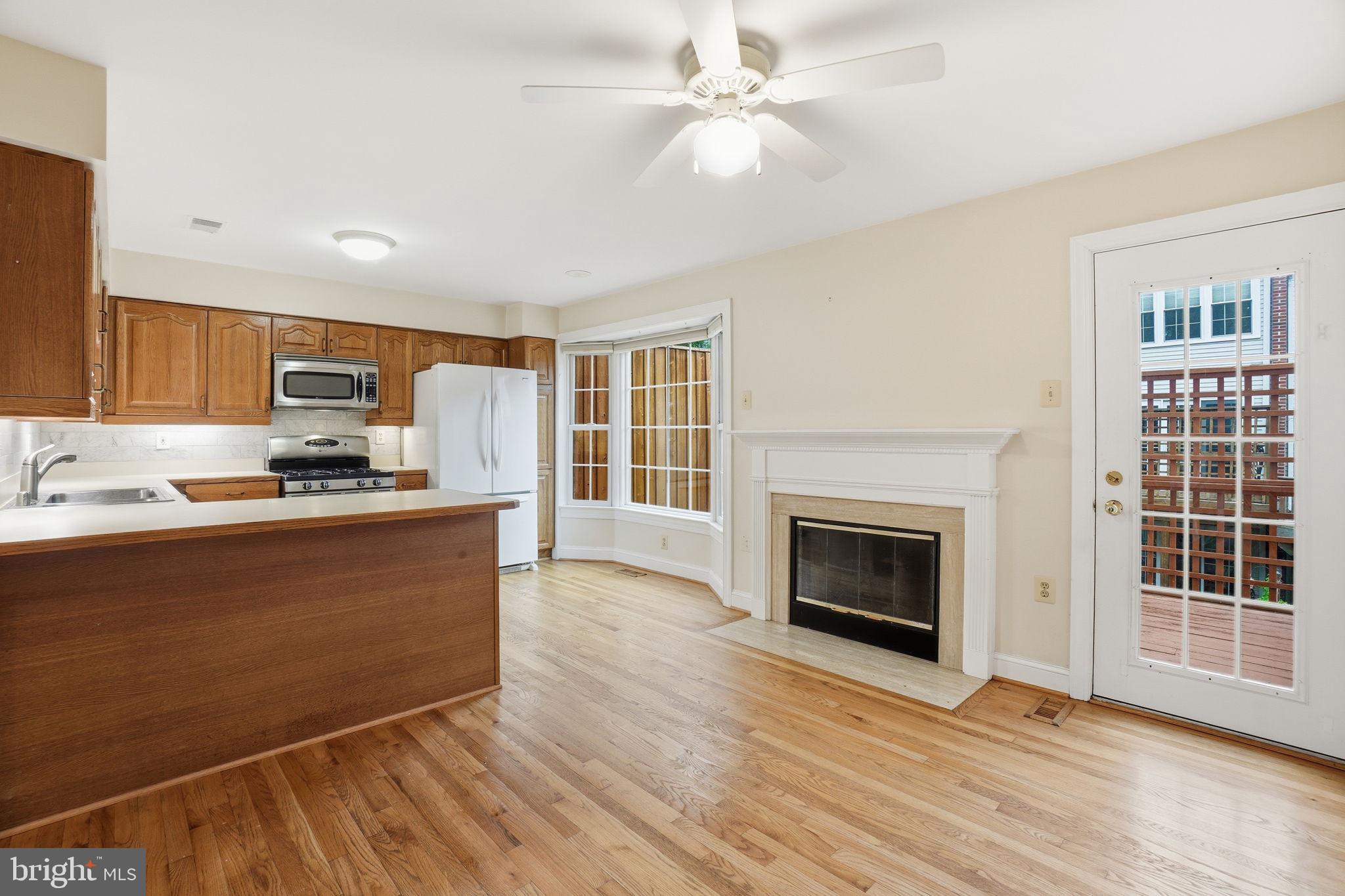 6537 Milva Lane Springfield, VA 22150 - Photo 2 of 30