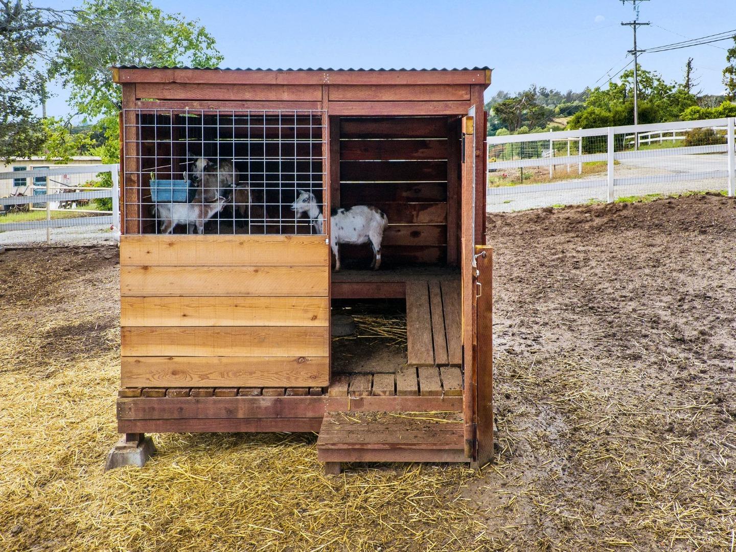 295 Wheelock Road Watsonville, CA 95076 - Photo 38 of 48