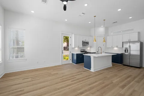 $349,900 | 8916 Sunshine Laverne Lane, Houston, TX 77080