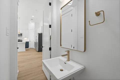 $349,900 | 8916 Sunshine Laverne Lane, Houston, TX 77080